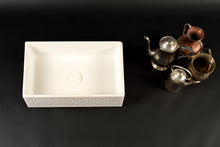 Load image into Gallery viewer, The White Classic Washbasin with Thin Edges - robertotiranti.shop
