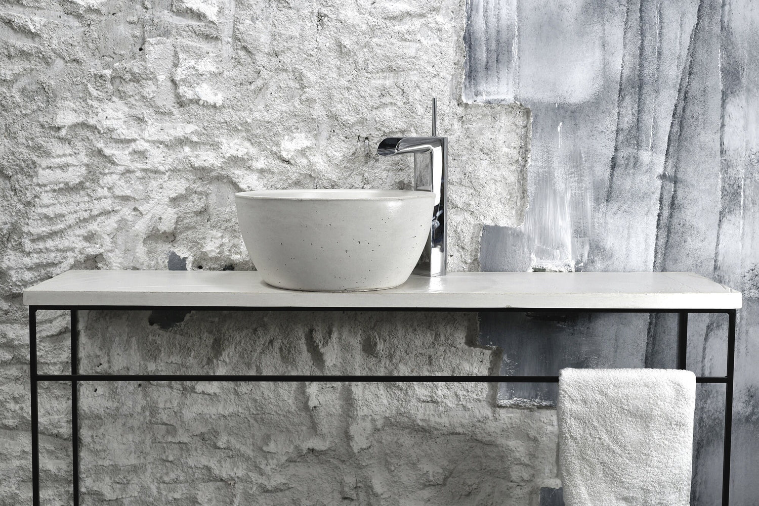 Timeless Simplicity : The Minimal White Washbasin