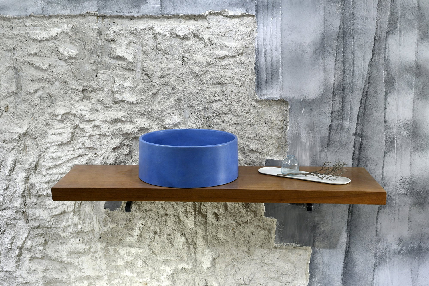 Sapphire Splendor : The Glamour of a Round Blue Sink