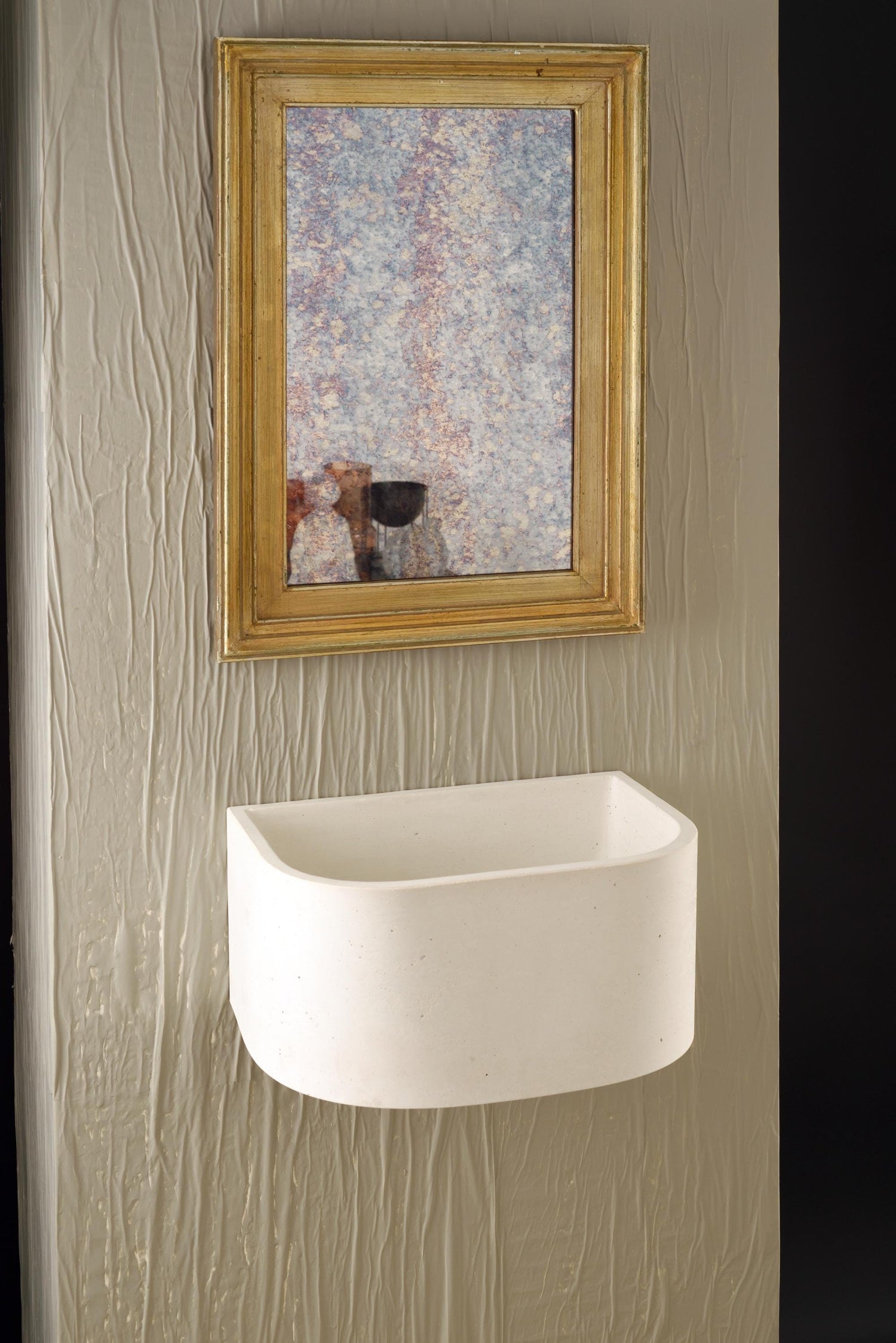 ARPA: Redefining Elegance with a Semi-Circular Washbasin/ Bathroom Round Washbasin