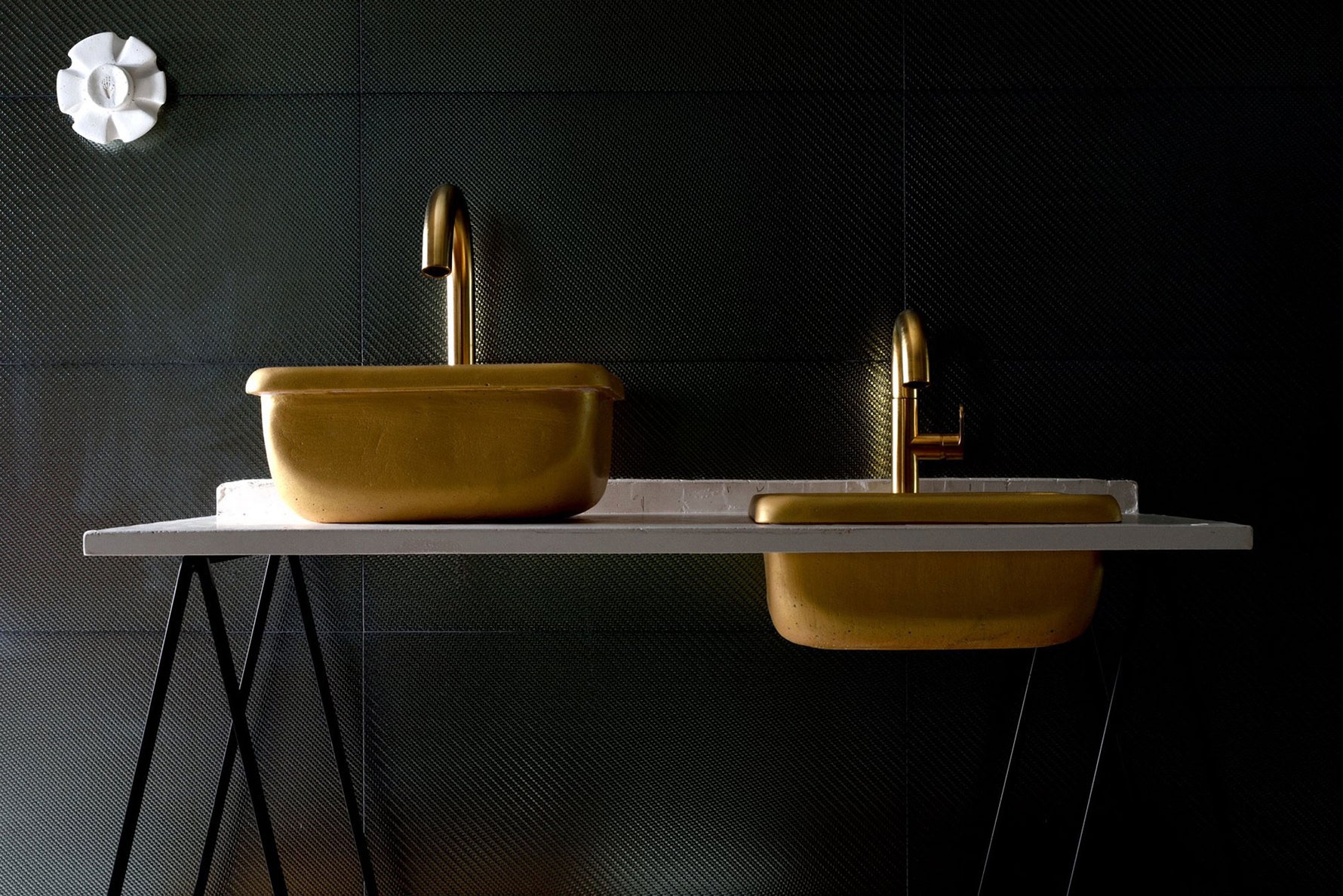 Kalo - Gold Bathroom Sink - robertotiranti.shop