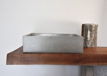 Load image into Gallery viewer, Plint 40 - Grey Concrete Vessel Sink - robertotiranti.shop
