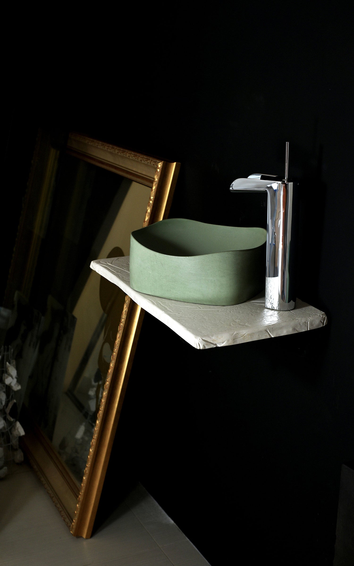 Libby  -  Green Bathroom Sink - robertotiranti.shop