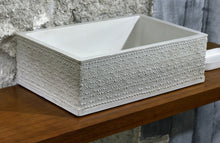 Load image into Gallery viewer, Morphi - White Concrete Bathroom Sink - robertotiranti.shop

