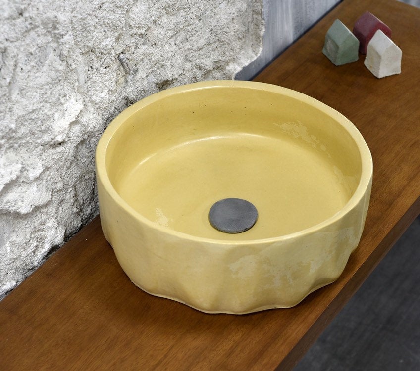 Flut - Yellow Concrete Vessel - robertotiranti.shop