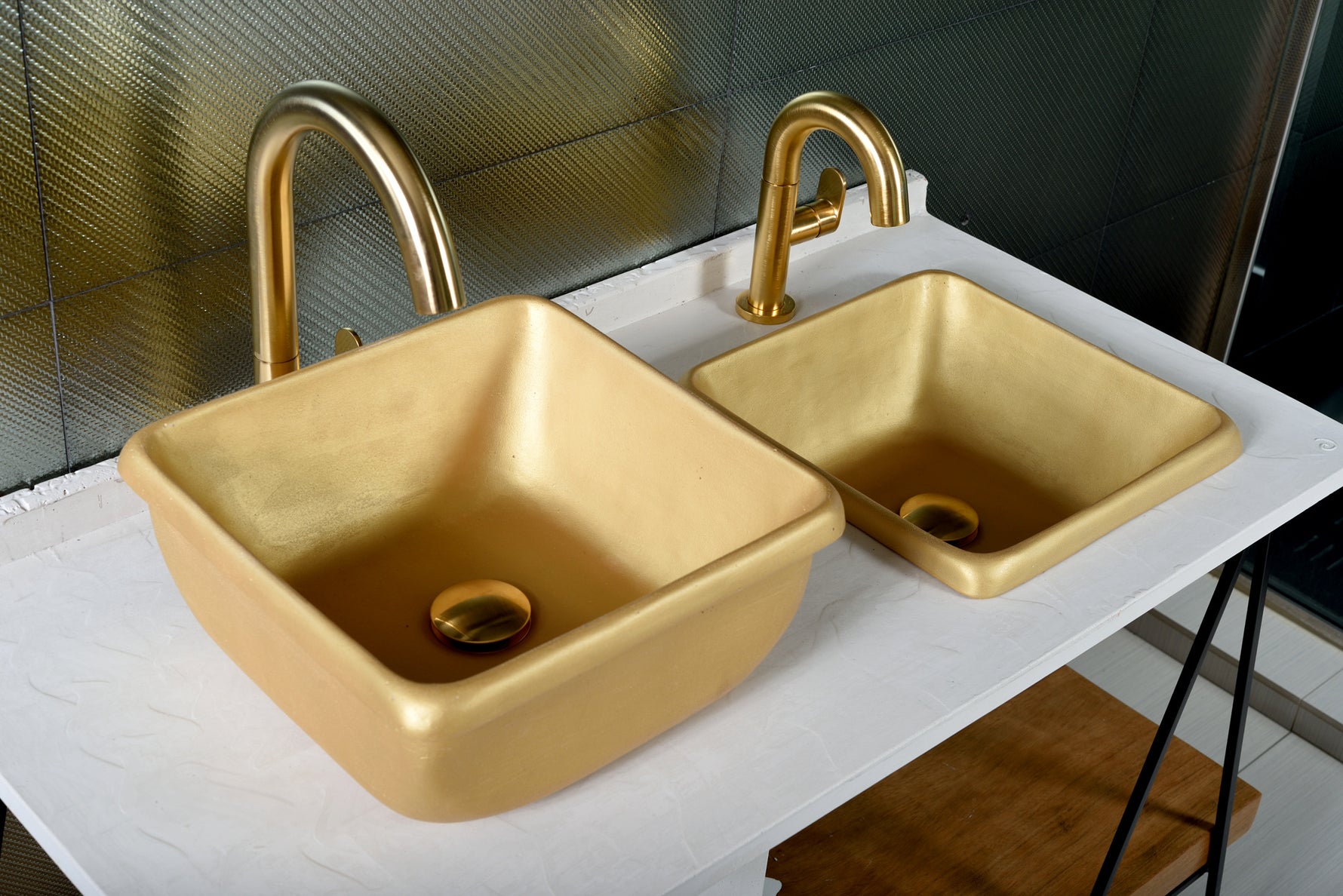 Kalo - Gold Bathroom Sink - robertotiranti.shop