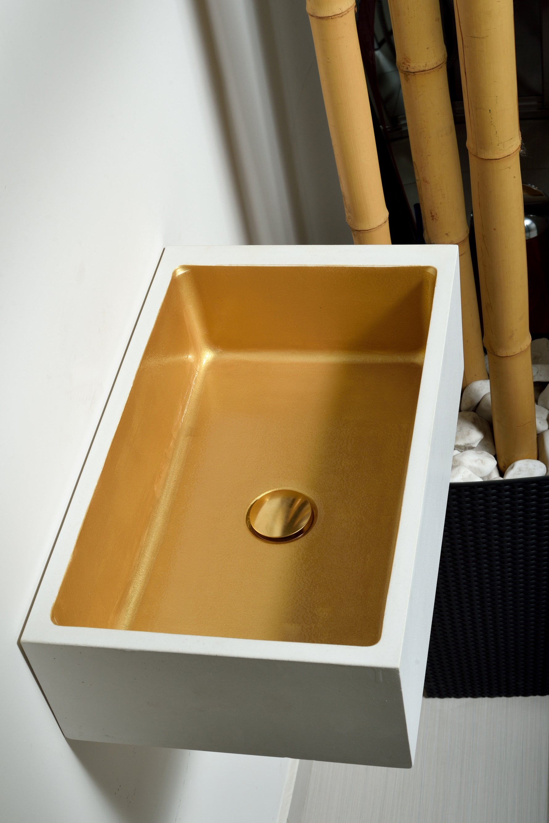 Irio - Gold Bathroom Sink - robertotiranti.shop